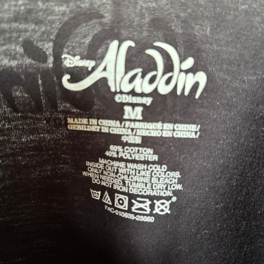 Disney Aladdin Broadway Musical Sequin Genie Lamp T-Shirt Size M - Picture 3 of 5
